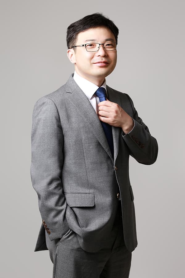 Dong-woo Shin