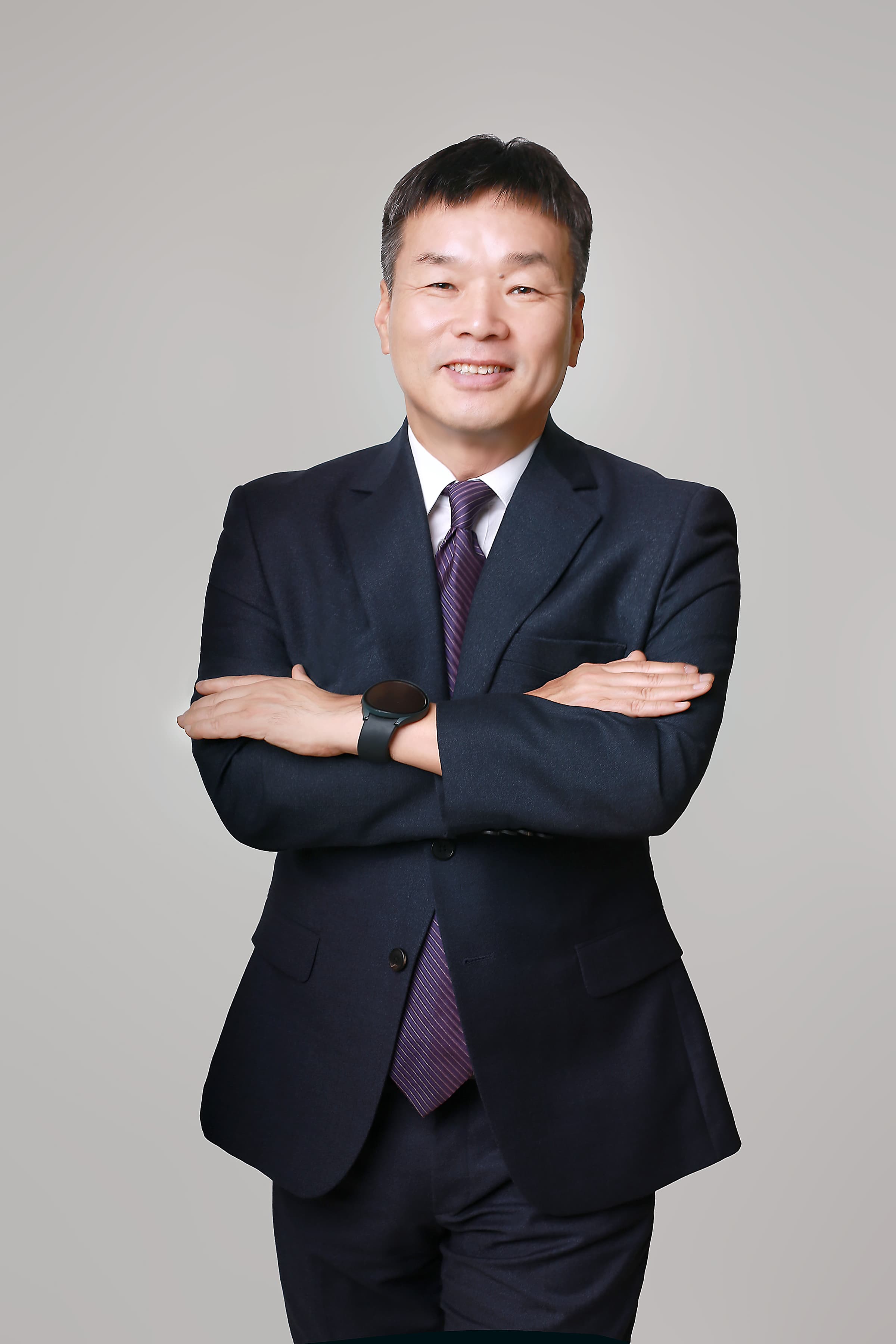 박진석